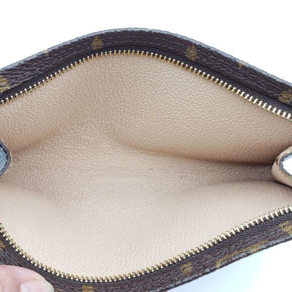 Authentic Louis Vuitton Monogram Bucket PM Shoulder Bag LC136-030926 - Picture 13 of 16